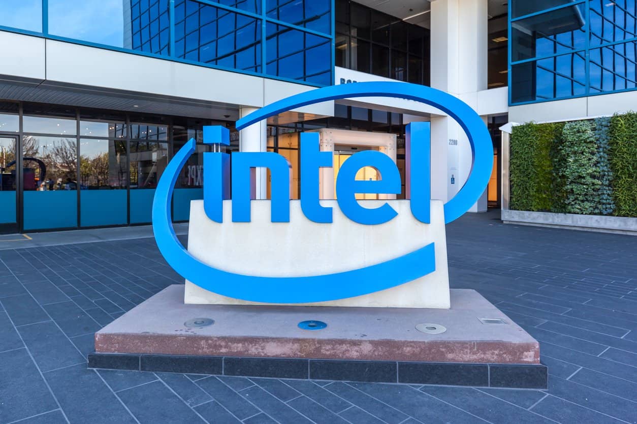 Акции Intel выросли на постторгах после публикации отчета, несмотря на снижение прибыли